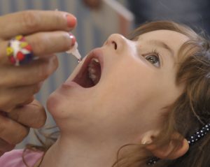 SP dobra número de imunizações contra a polio, mas campanha só atinge 12,1% das crianças