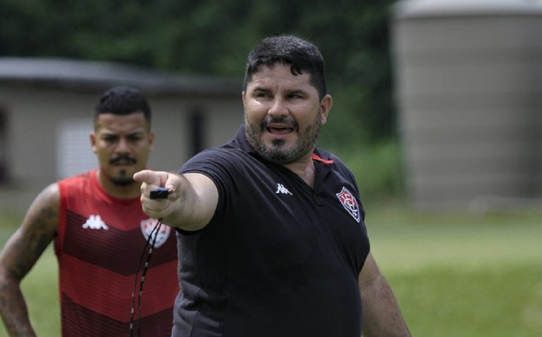 Após folga, Vitória treina focado no jogo contra a Chapecoense