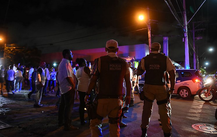 Mulher é processada por agredir policial militar na Bahia