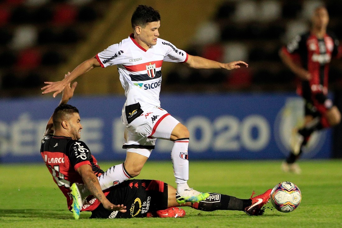 Vitória perde para o Botafogo-SP e fica a um ponto da zona