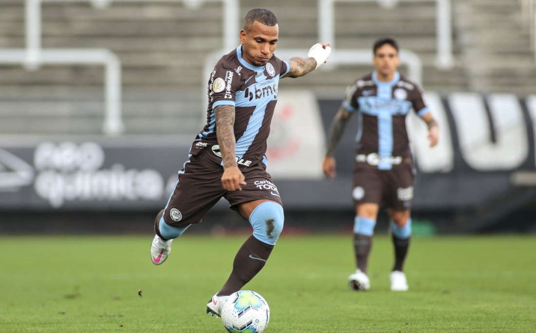 Goleada para o Fla foi a maior sofrida pelo Corinthians na Arena