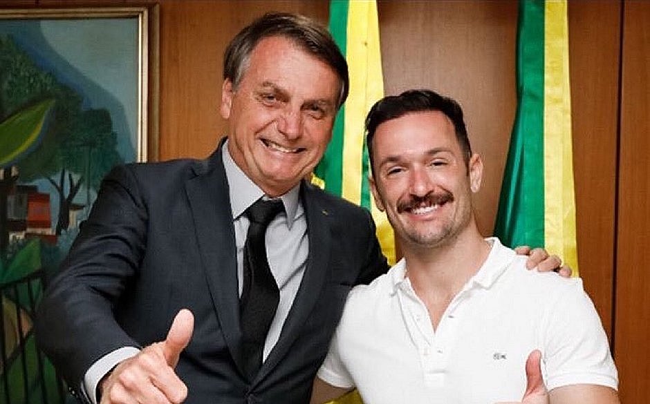 'Quiseram me bater', diz Diego Hypolito após foto polêmica com Bolsonaro 