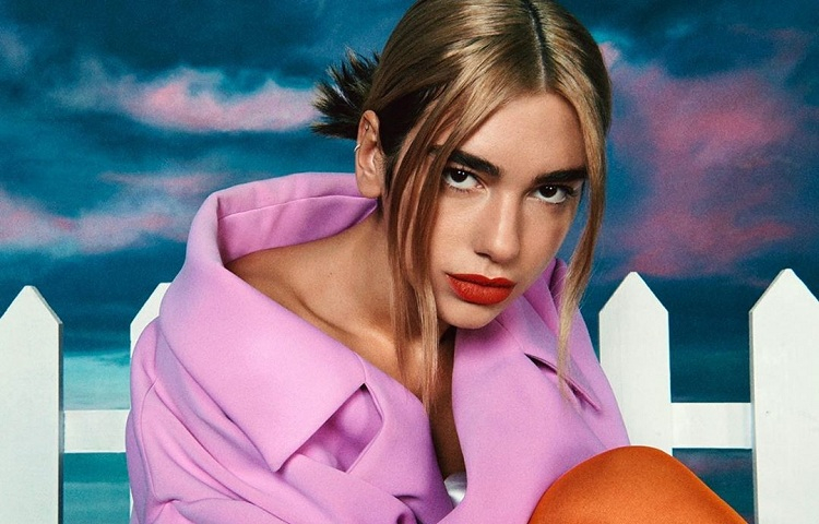 Dua Lipa critica tabloide que fez fake news sobre aglomeração em clipe