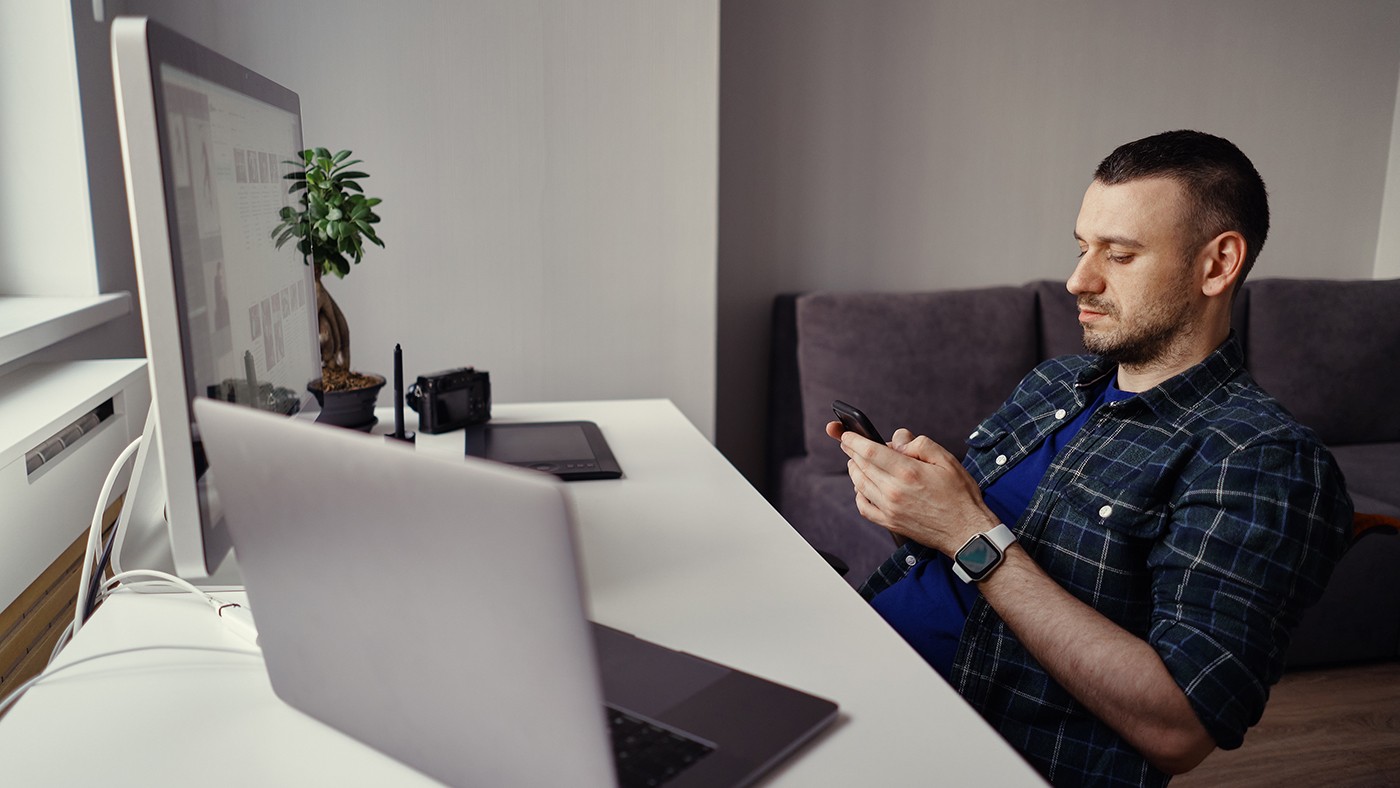 Etiqueta no trabalho: Confira dicas de como agir em aplicativos de conversa