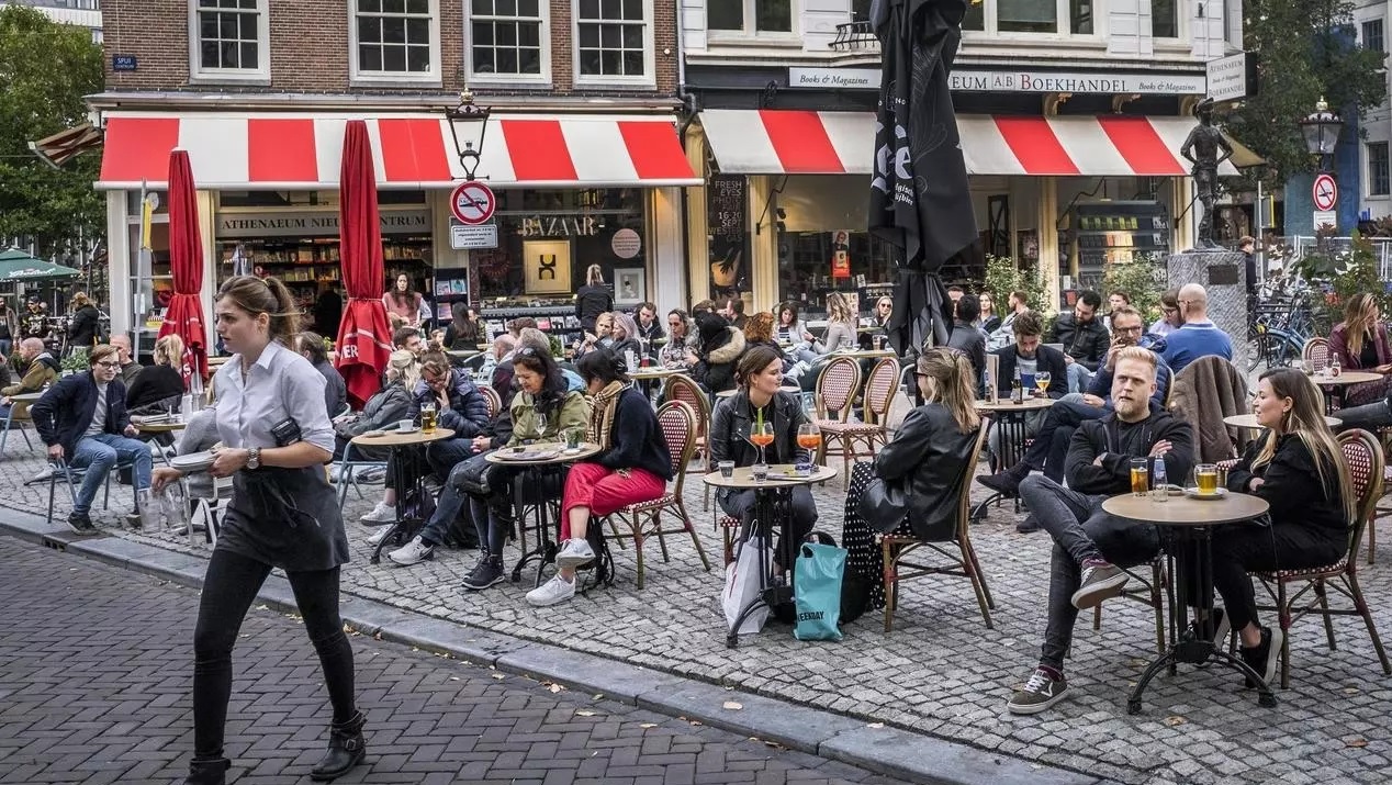 Morando na Holanda, baiana fala da segunda onda de coronavírus na Europa