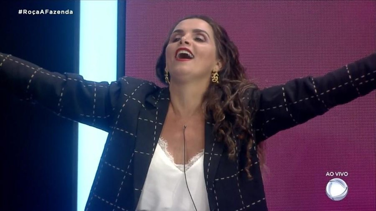 'A Fazenda 12': Luiza Ambiel é a sexta eliminada