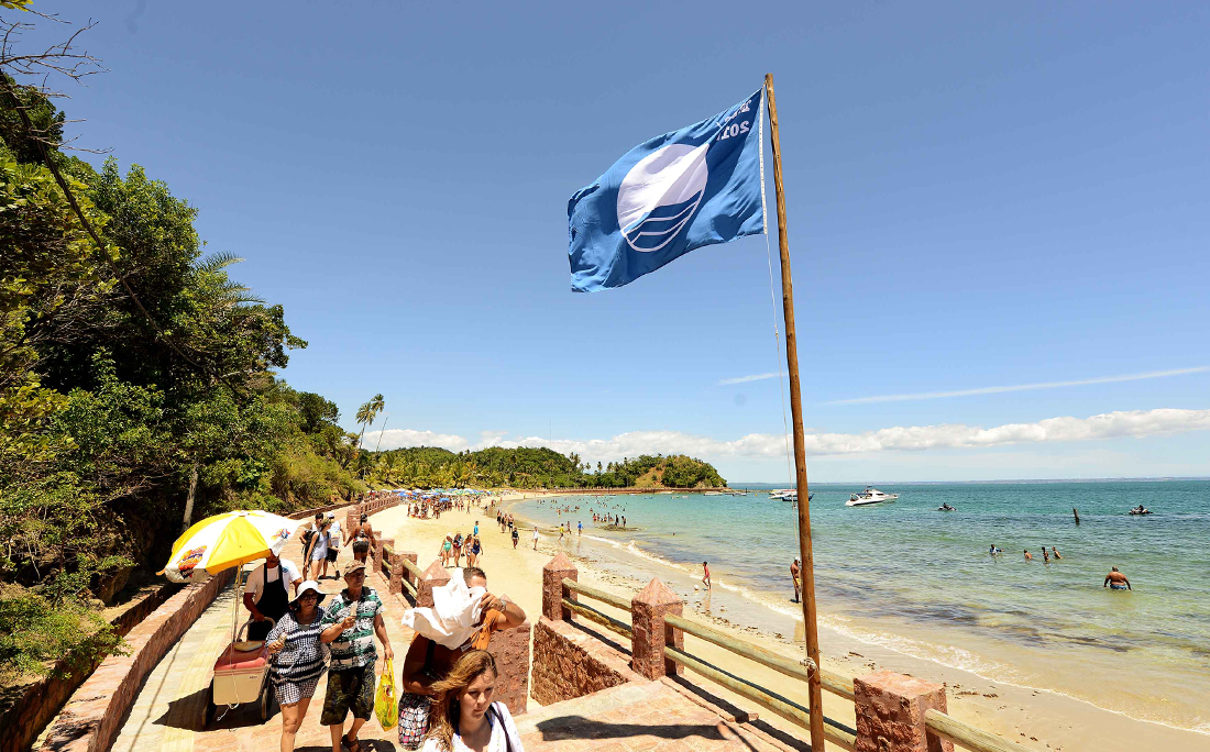 Praias de Stella Maris, Flamengo e Ipitanga iniciam processo para obter a Bandeira Azul