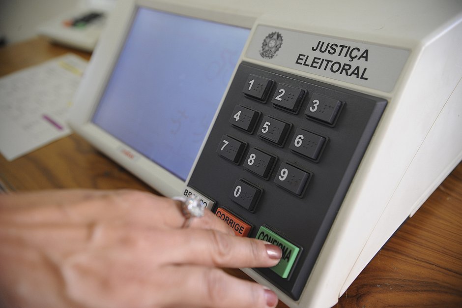 Brasileiro busca honestidade e é majoritariamente conservador nesta eleição