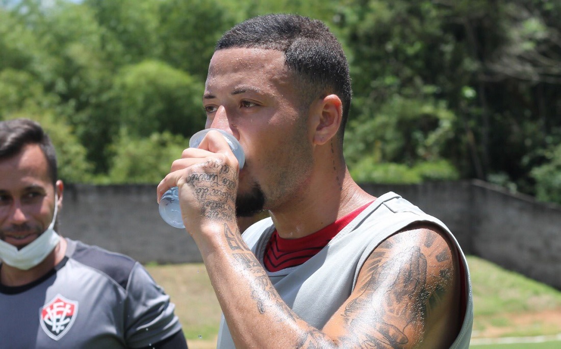 Vitória se reapresenta e faz treino para jogo contra Botafogo-SP