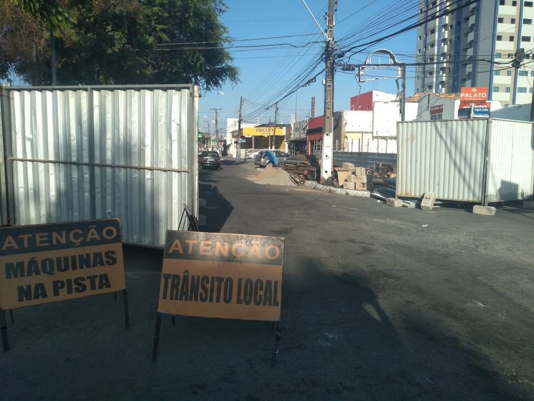 Começa nesta segunda interdição em mais um trecho da antiga Av. Amélia Rosa, em Maceió