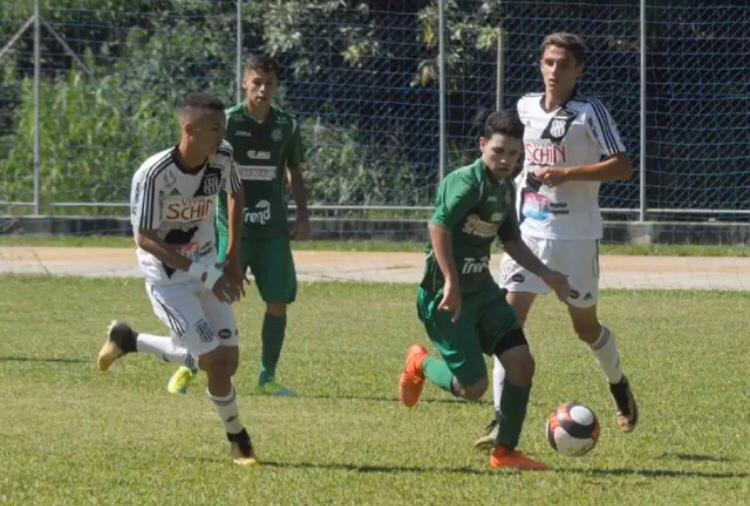 Ex-jogador do Nacional, de São Paulo, está prestes a assinar contrato com outro clube