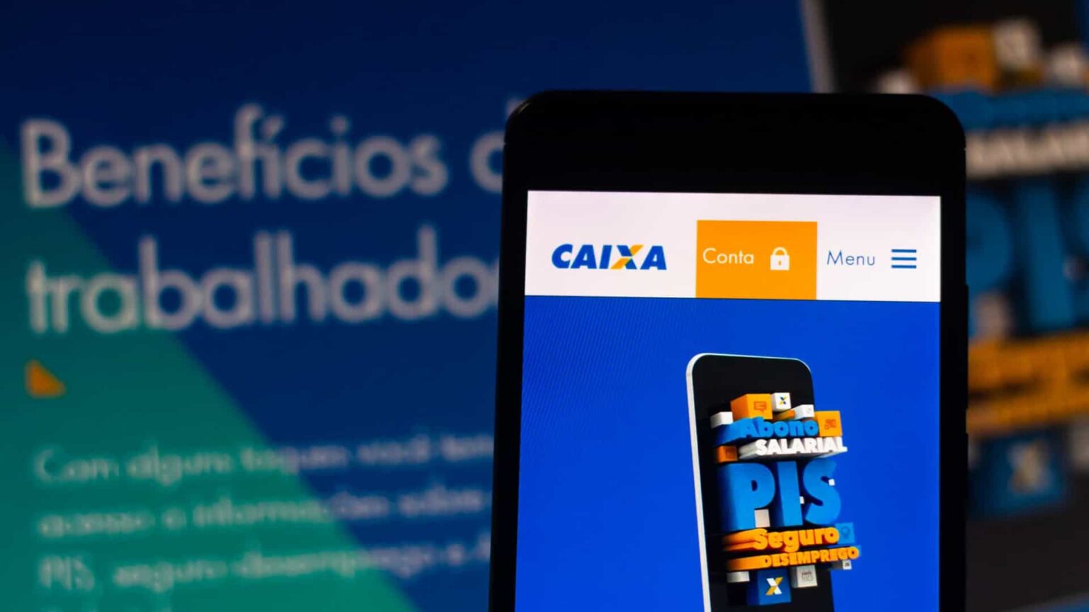 Caixa paga abono salarial do PIS para trabalhadores da iniciativa privada nascidos em fevereiro; confira o calendário