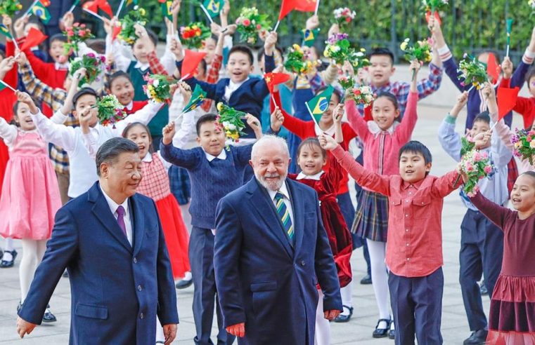 ‘Ninguém vai proibir que o Brasil aprimore sua relação com a China’, diz Lula em reunião com Xi Jinping