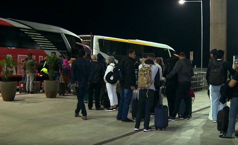 Fechamento do Aeroporto de Salvador altera voos em Viracopos e passageiros são encaminhados a hotel