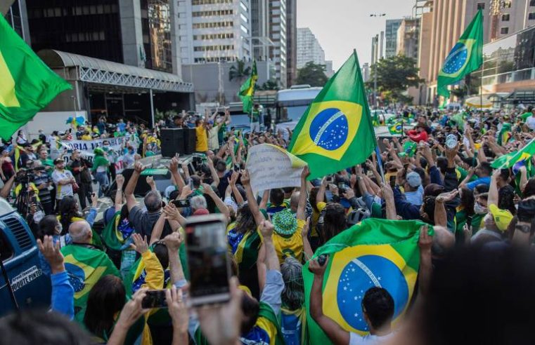 “Tomorrowland Brasil: Temporal Impõe Adiamento e Desafia a Magia Eletrônica”