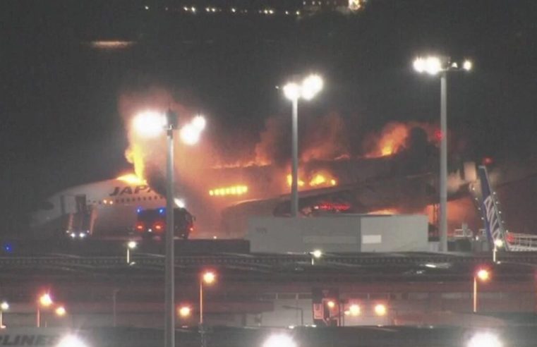 Incêndio em Aeroporto de Tóquio: Avião da Japan Airlines Colide com Aeronave da Guarda Costeira