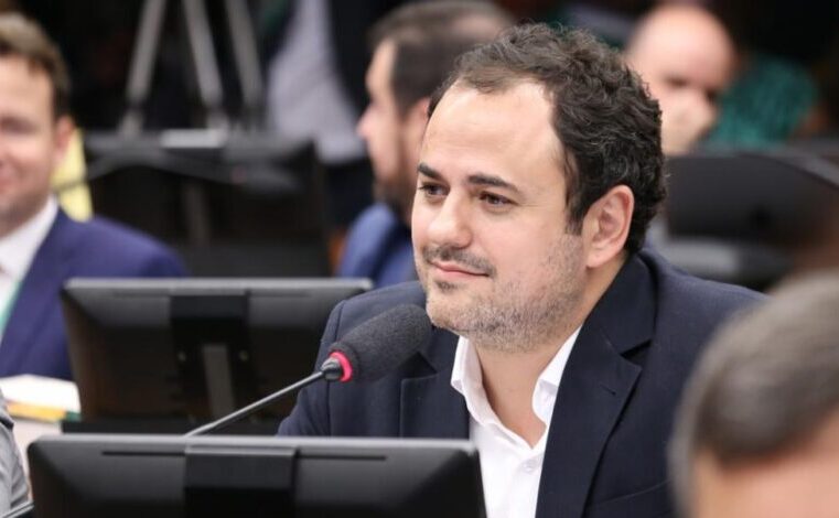 Conselho de Ética da Câmara arquiva pedido de cassação contra deputado Glauber Braga