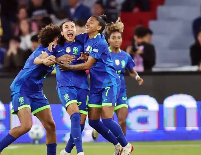 Marta brilha em vitória do Brasil sobre a Colômbia na final da Copa América, garantindo título à seleção brasileira