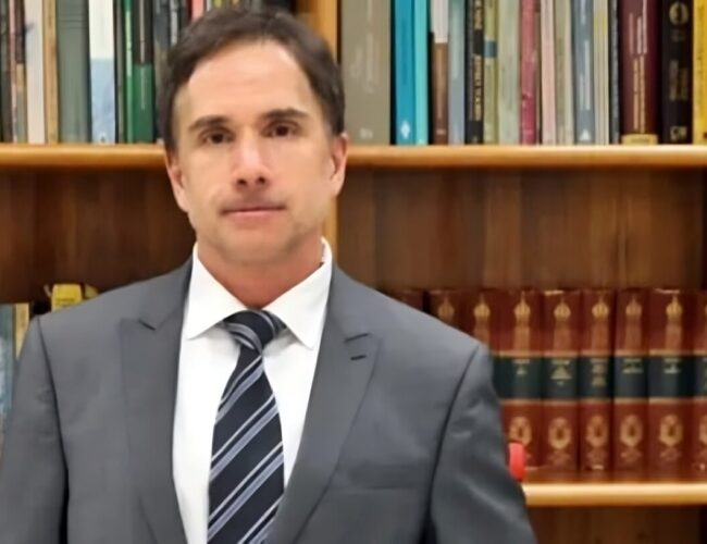 Magistrado que criticou Moro, Deltan e operação Lava Jato agora é alvo de investigação por roubo de champanhe