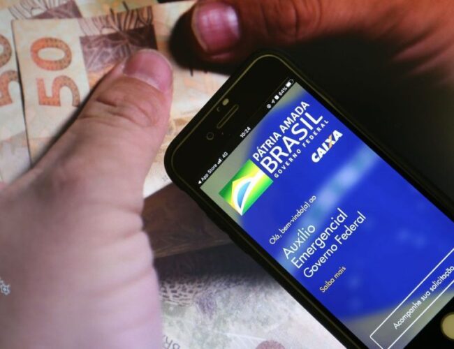 Administração de Lula exige retorno de R$ 478 milhões recebidos indevidamente do auxílio emergencial