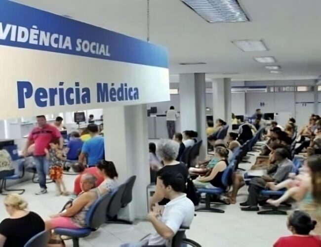 Programa de redução de fila do INSS é suspenso devido à falta de verba