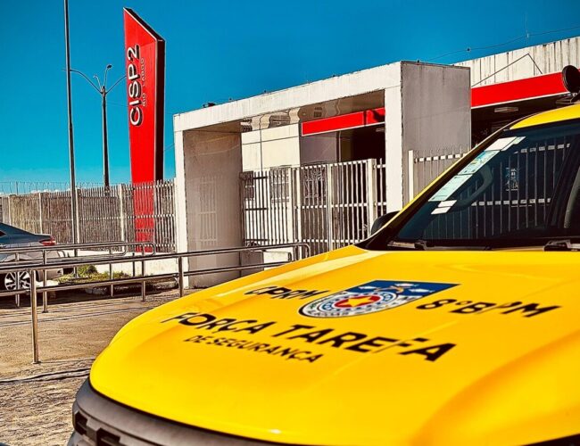 Homem é preso pelo 8º BPM após agredir companheira durante discussão envolvendo drogas