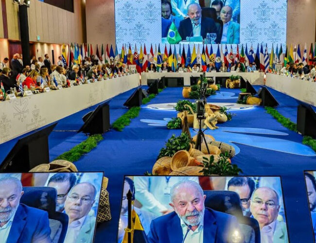 Lula defende integração regional e combate ao extremismo na IV Cúpula da Celac-UE