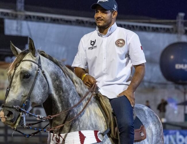 Vaqueiro de Alagoas é coroado Campeão Nacional da Vaquejada