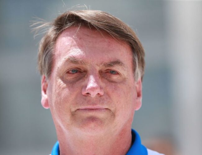 Bolsonaro começa a cumprir sua pena na sede da Polícia Federal