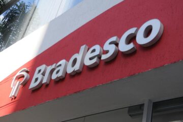 Justiça determina que Bradesco pague R$ 3 mil por cobranças injustas