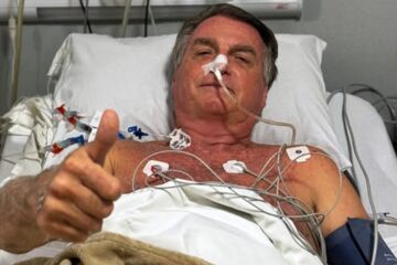 Filho de Bolsonaro afirma: “Ele não vai resistir” após pai sofrer mais uma crise de soluços