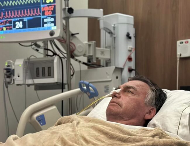 Bolsonaro se recupera bem após cirurgia: ‘Sem complicações’