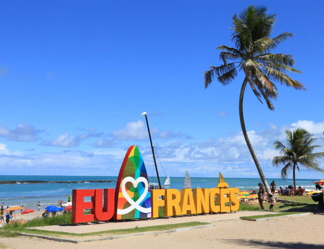 Ministério Público Federal entra com ação para interromper exploração ilegal de areia na Praia do Francês