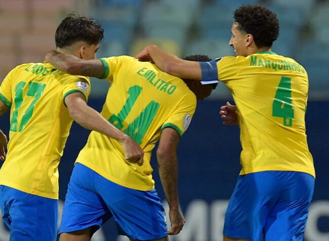 Seleção brasileira termina 2025 em quinto lugar no ranking da Fifa