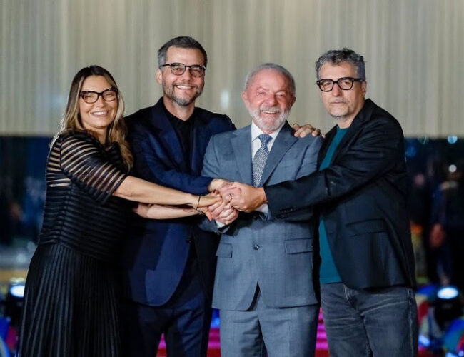 Lula celebra vitórias históricas de O Agente Secreto no Globo de Ouro