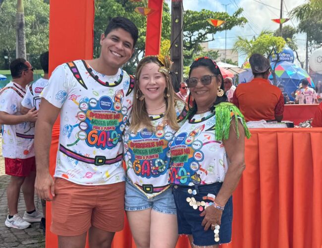 Influenciadores e convidados movimentam espaço da Seara no Camarote do Galo da Madrugada