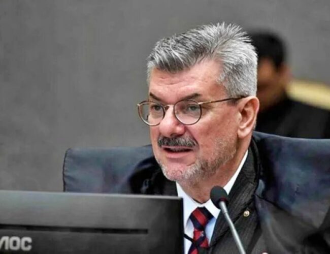 Ministro do STJ enfrenta acusações de crime sexual por supostamente agredir jovem em praia