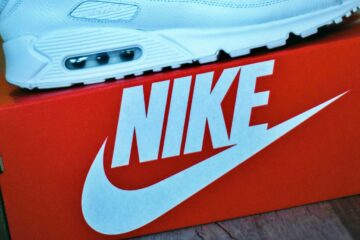 Decisão judicial em Alagoas determina que Nike pague compensação a cliente por falha em produto