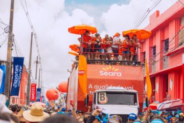 Seara leva trio elétrico e estrutura de churrasco ao Galo da Madrugada