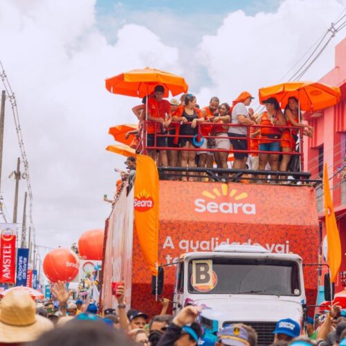 Seara leva trio elétrico e estrutura de churrasco ao Galo da Madrugada