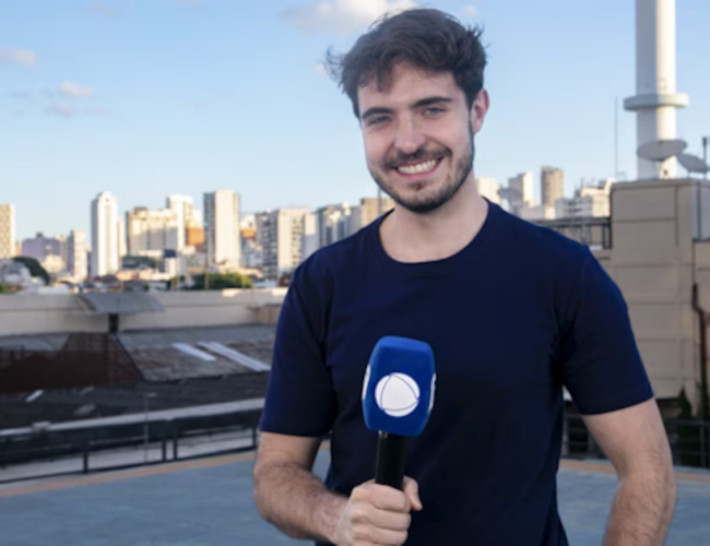 RECORD renova contrato com João Augusto Liberato e anuncia novo quadro no Domingo Espetacular